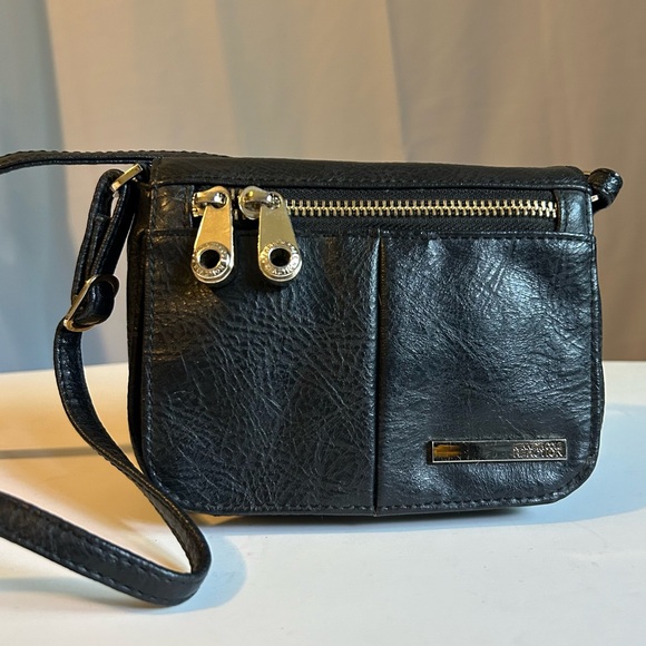 Kenneth Cole Reaction | Wooster Street Flap | Crossbody Purse | Black - Picture 10 of 12